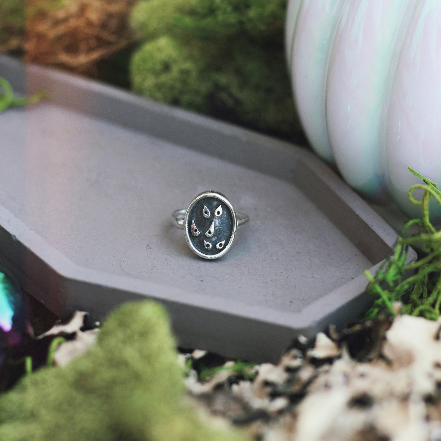 Spooky Eyes Ring