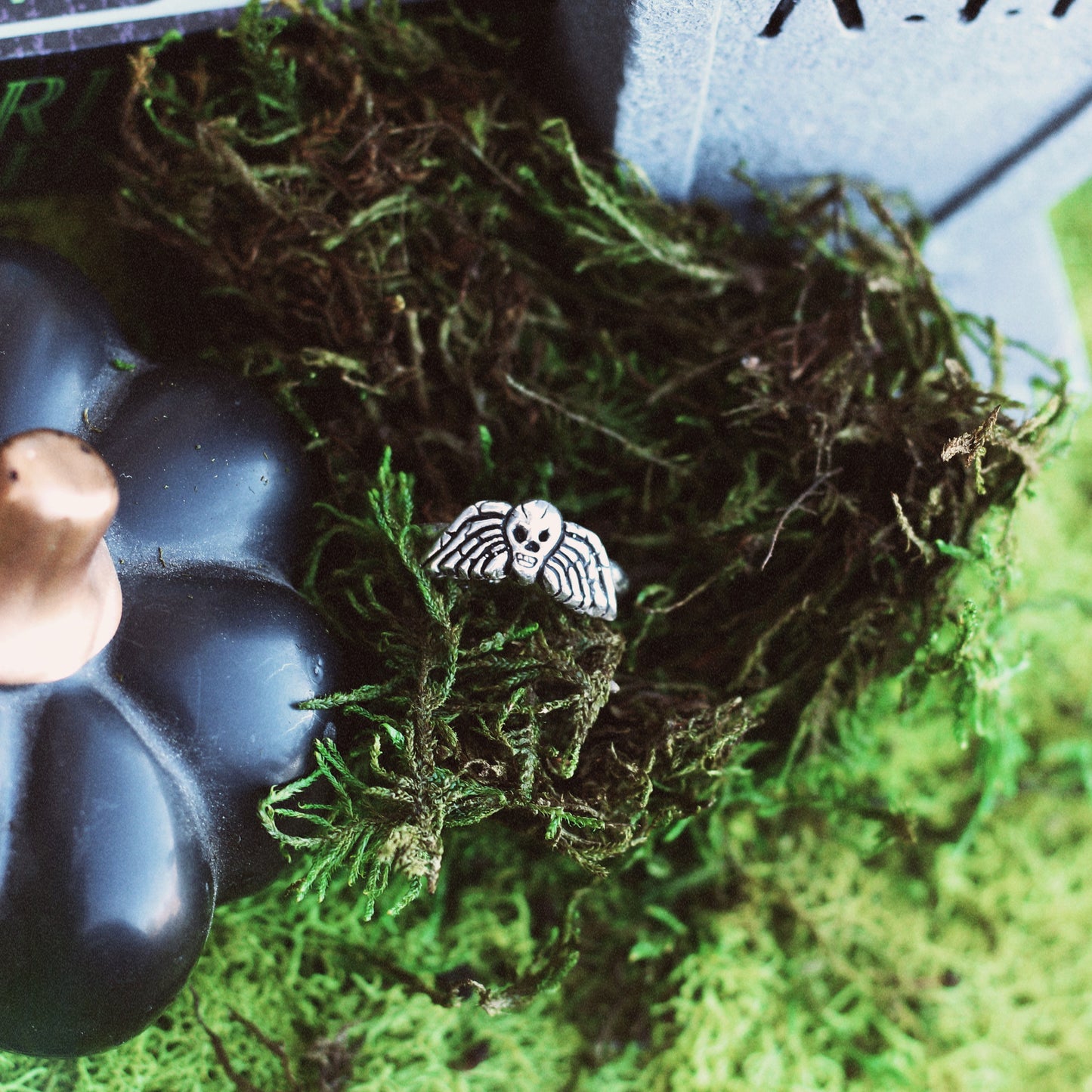 Headstone Skull Ring