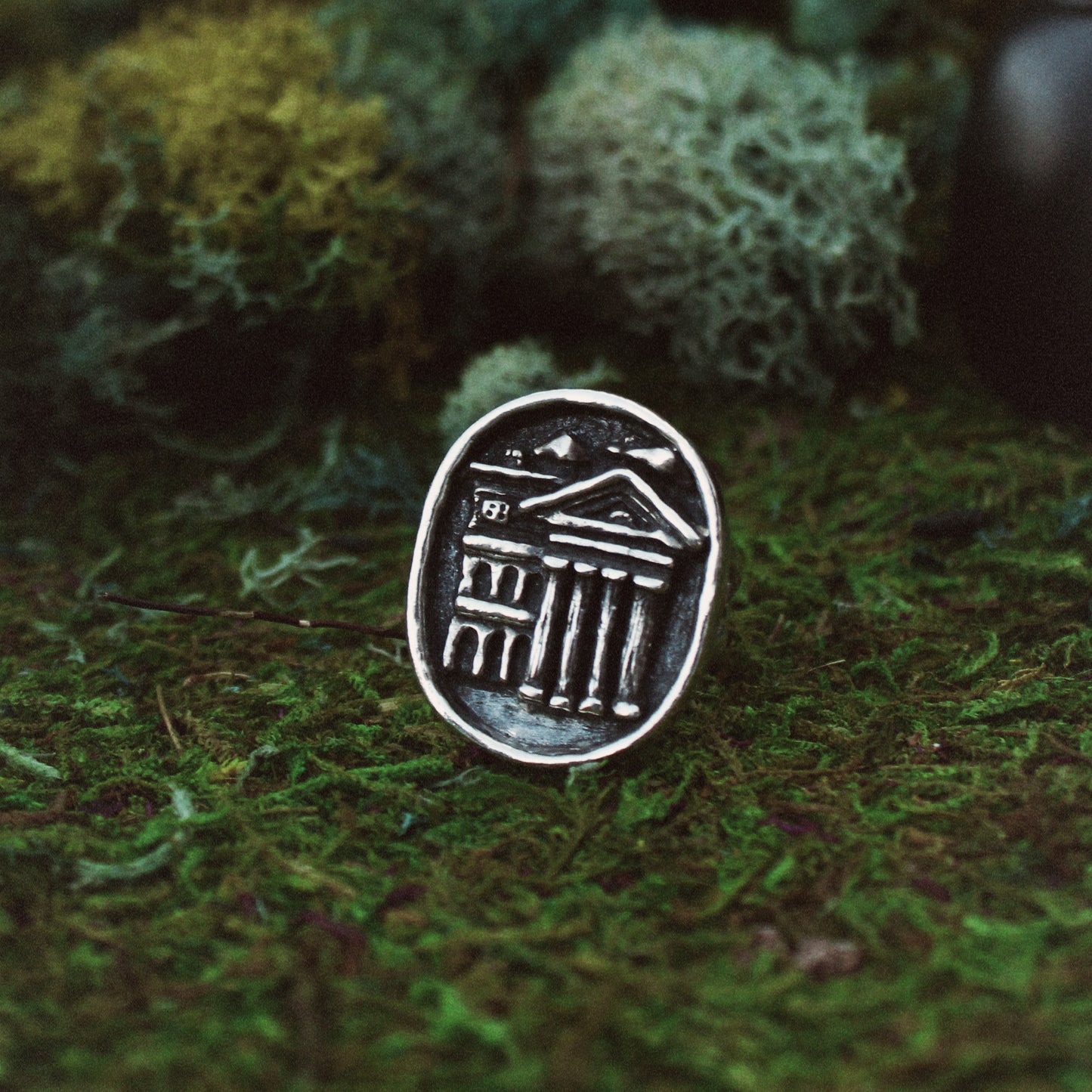 West Coast Mansion Ring