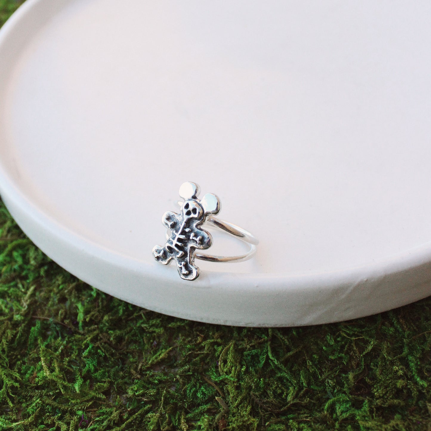 Skeleton Gingerbread Ring