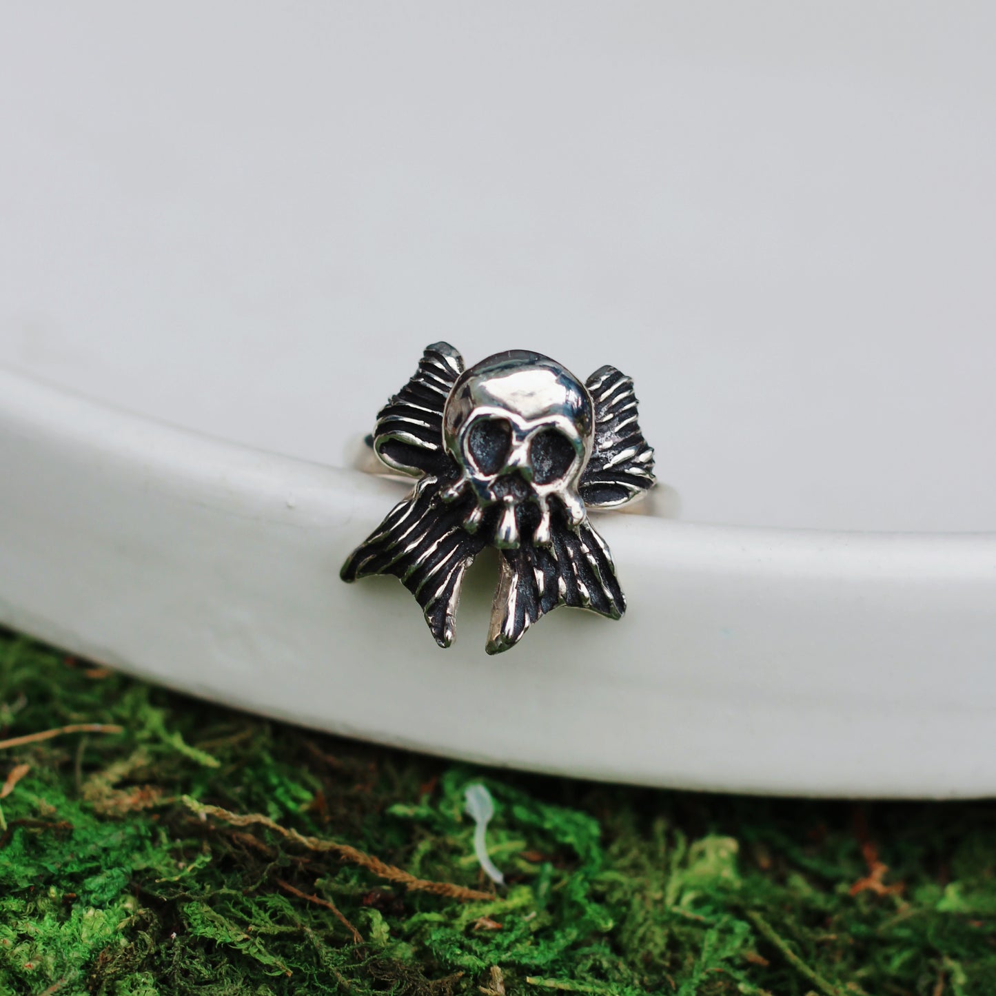 Skull Bow Ring