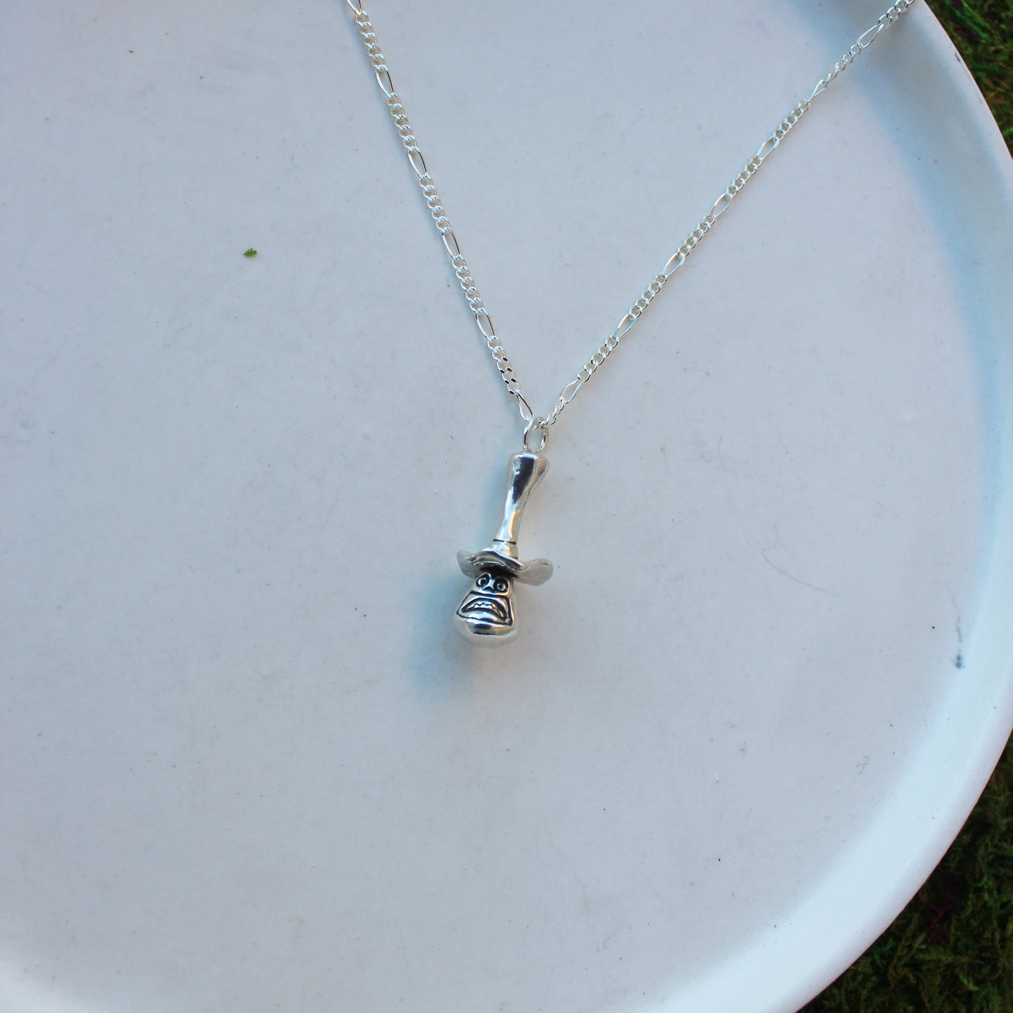 The Mayor (head & hat only) Necklace