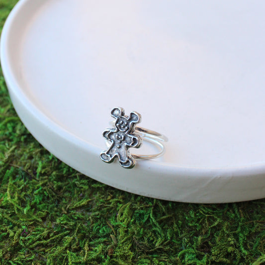 Classic Gingerbread Ring
