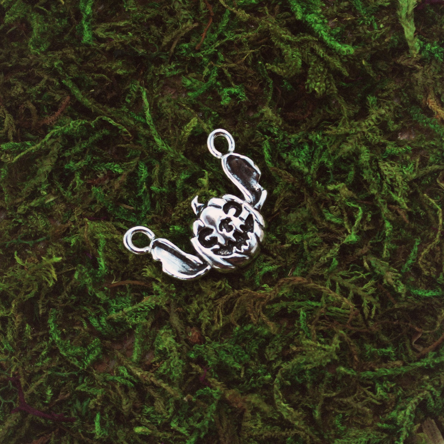 Horizontal Pendants - Must add chain listing!